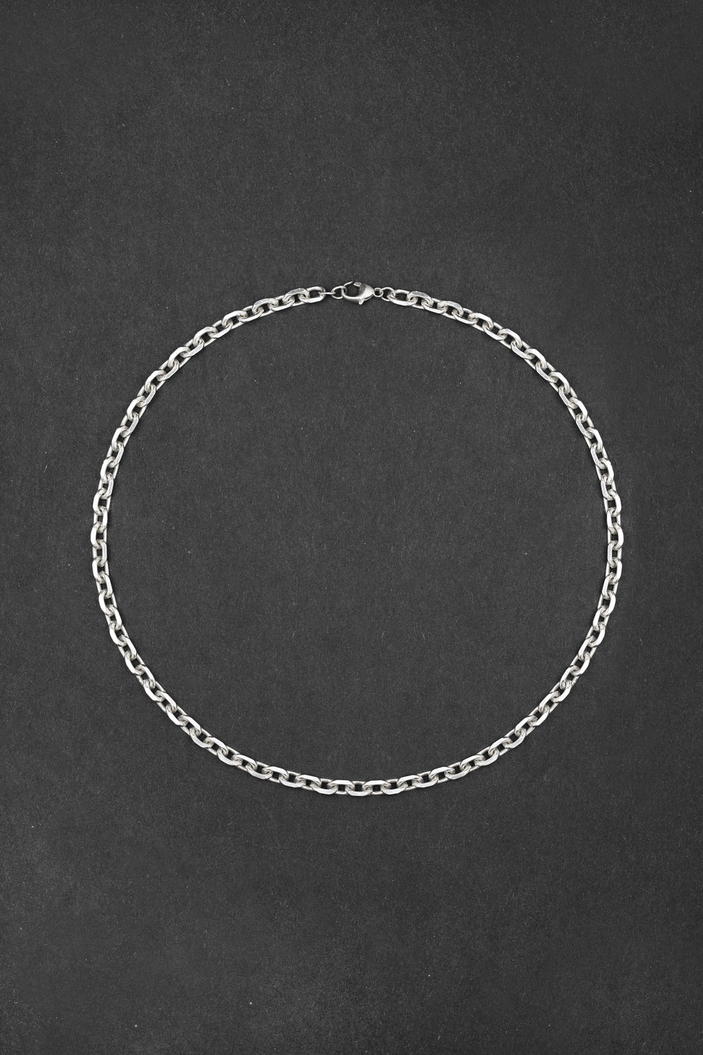 CLASSIC CHAIN NECKLACE