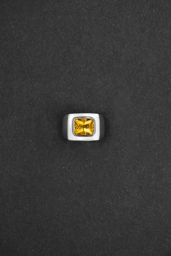 SQUARE RING WITH CITRINE